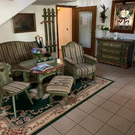 Almenrausch Hotel Neukirchen (Erzgebirgskreis)
